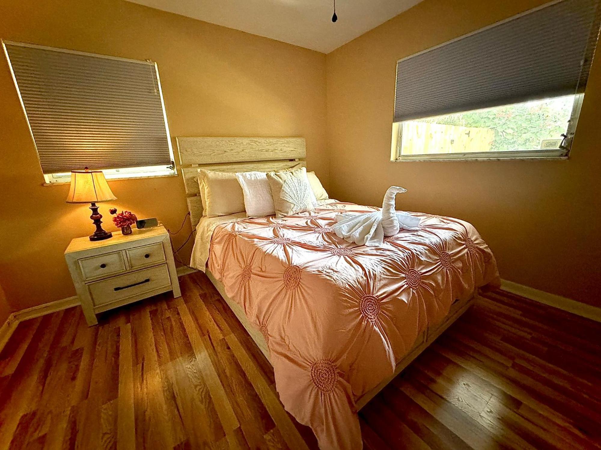 4 Bedroom Clearwater Vacation Home With Amazing Backyard Εξωτερικό φωτογραφία